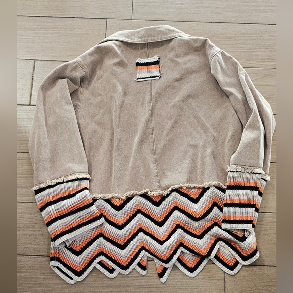 POL Tan and Multicolor Chevron Women's Jacket - Picture 2 of 4